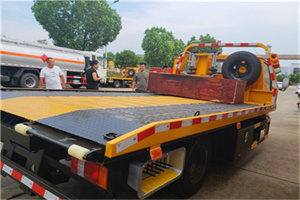 长兴乡附近拖车电话号码服务