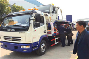 长兴乡汽车道路救援拖车价格